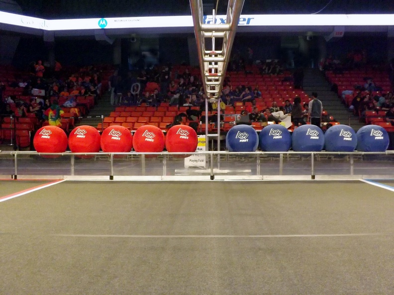 2014-frc-midwest-regional---competition-field_13784559364_o.jpg